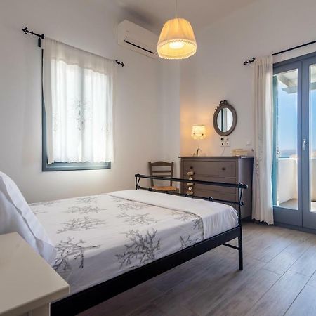Milian Suite Adamantas  Luaran gambar