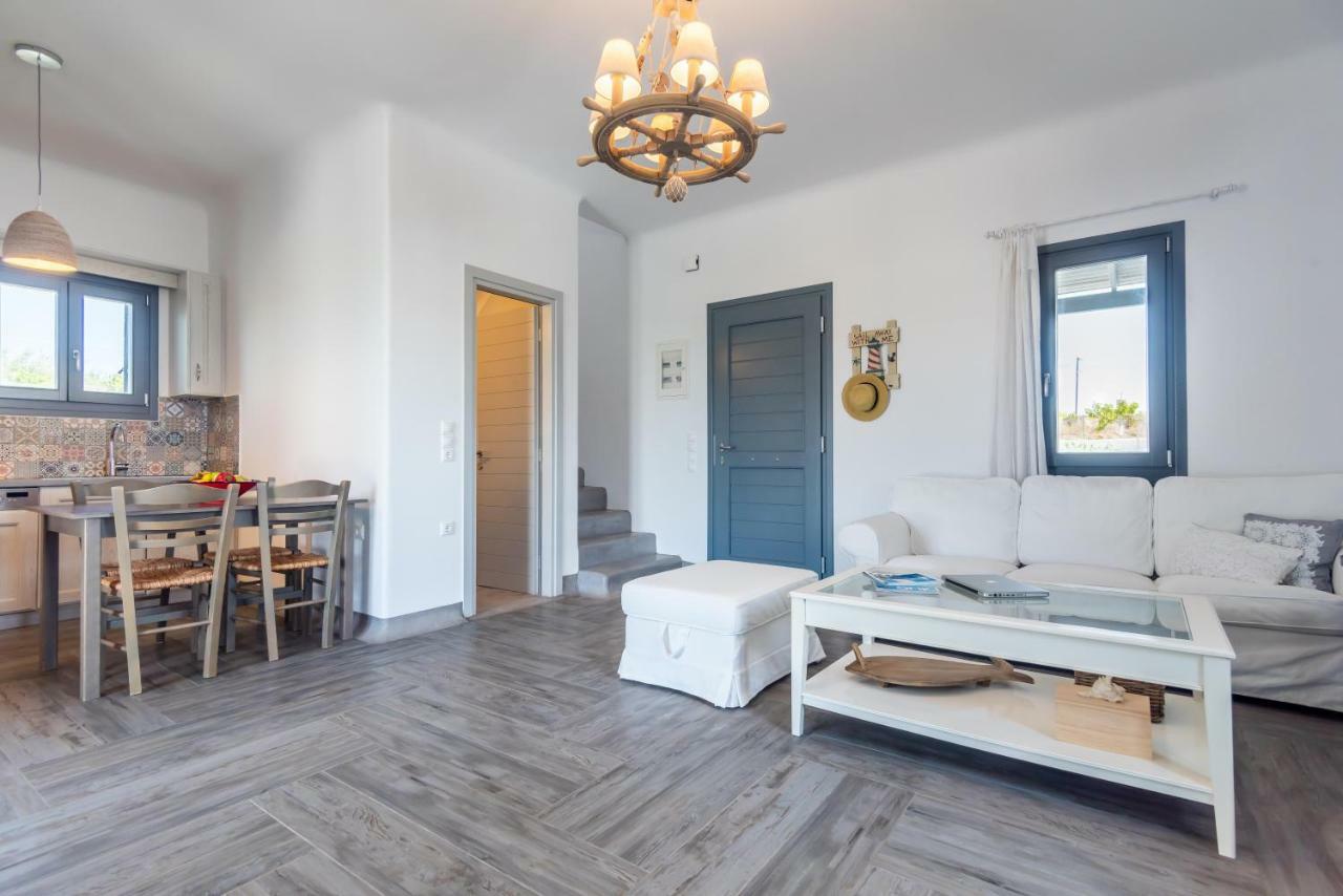 Milian Suite Adamantas  Luaran gambar