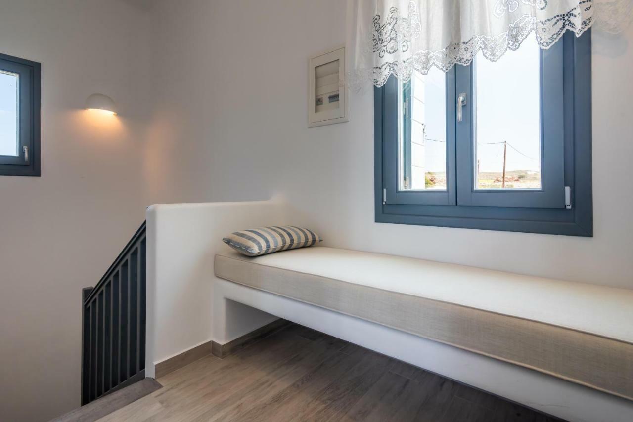 Milian Suite Adamantas  Luaran gambar